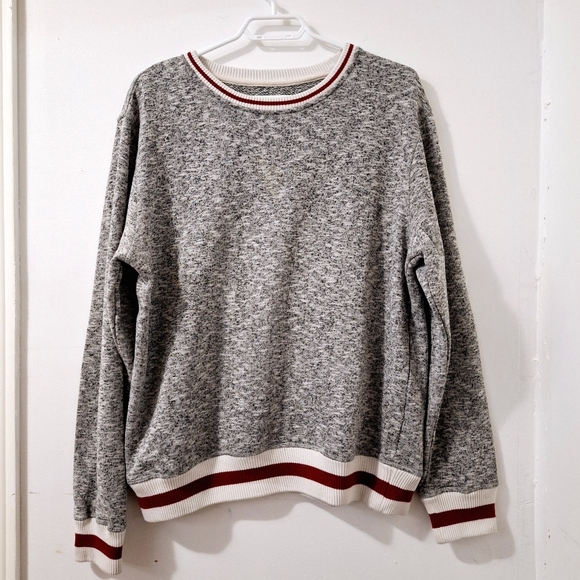 Grey Cabin Fever Sweater - M - Picture 2 of 5